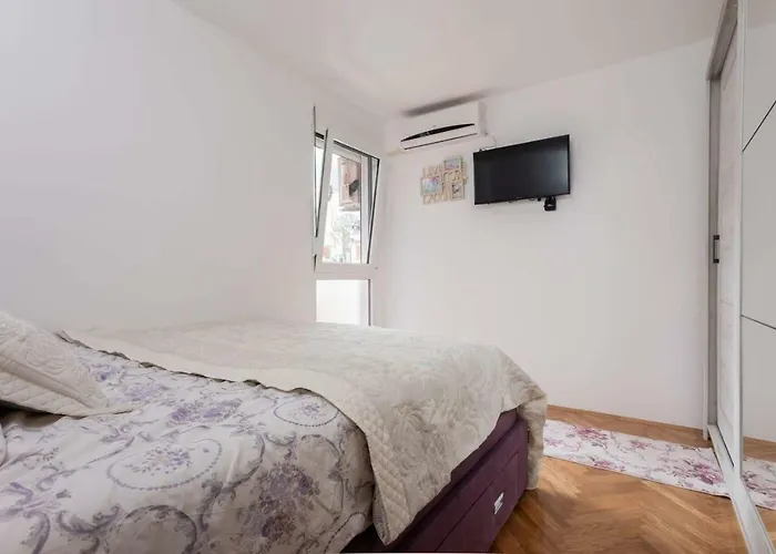Private Room-2 Persons